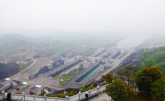 Yangtze River Cruise - Three Gorges Dam